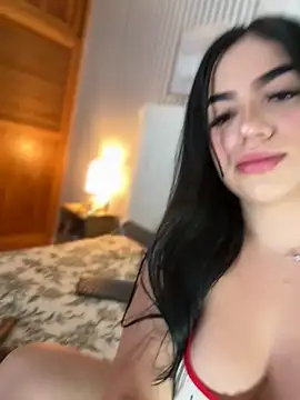 nicolette sweet  online show from May 29, 10:19 pm