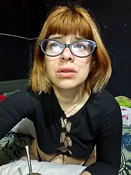 Snapshot of Carlafoxxx chatting on October 17, 1:46 pm Carlafoxxx online show from October 17, 1:46 pm