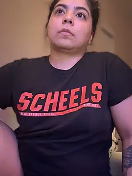 kimmiakiss22 online show from February 1, 4:35 am