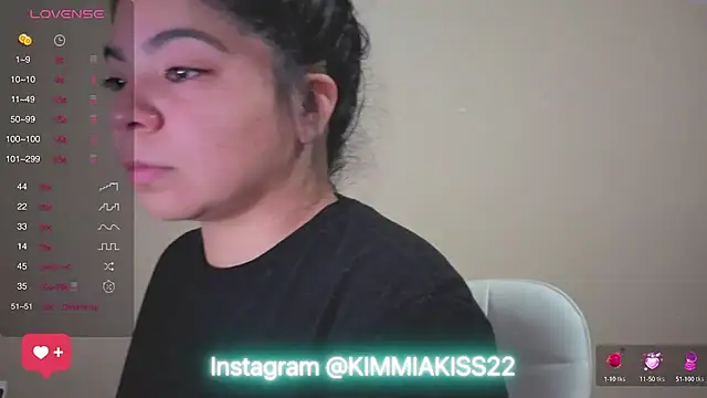 kimmiakiss22 online show from February 2, 9:13 pm