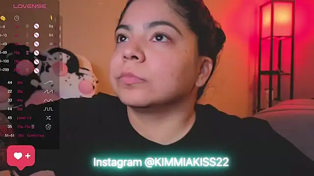kimmiakiss22 online show from February 7, 4:27 am