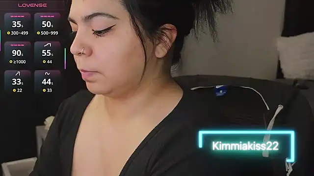 kimmiakiss22 online show from September 19, 11:49 pm