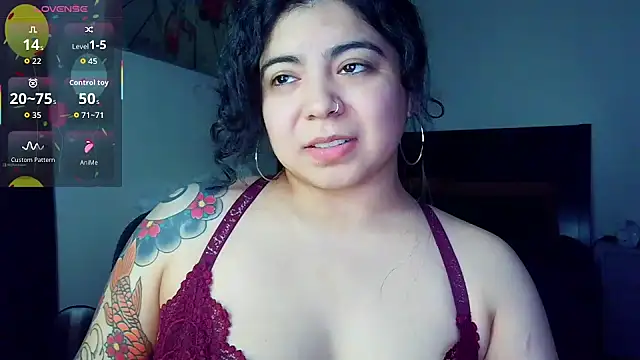 kimmiakiss22 online show from November 6, 6:25 am