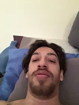 Snapshot of Nando chatting on March 4, 9:26 am Nando online show from March 4, 9:26 am