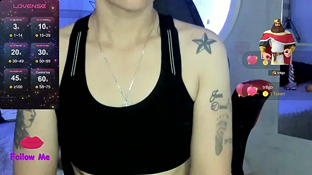 Snapshot of natasha_logan_ chatting on April 13, 4:07 am natasha logan online show from April 13, 4:07 am