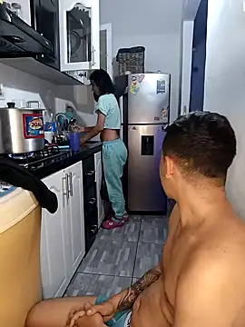 catire2323 online show from December 20, 7:22 am