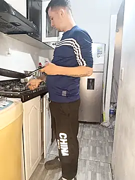 catire2323 online show from March 8, 1:57 pm