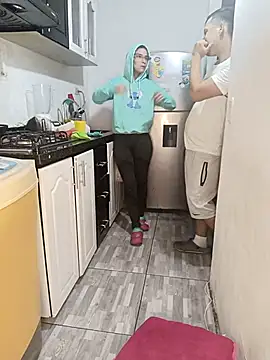 catire2323 online show from March 16, 4:20 am