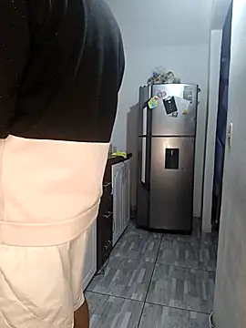 catire2323 online show from November 29, 2:47 am