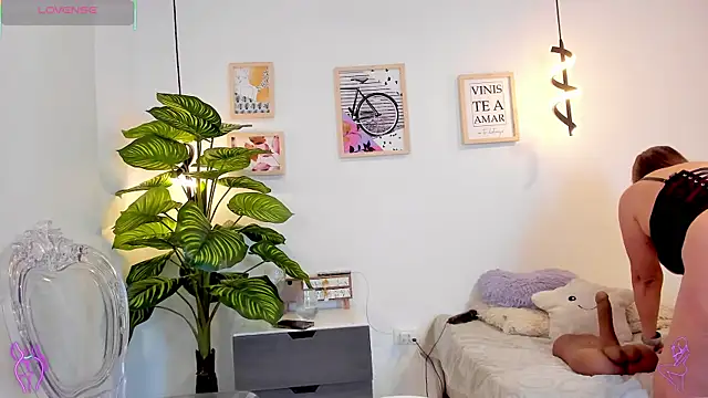 Rachel  Lang online show from November 10, 9:47 pm