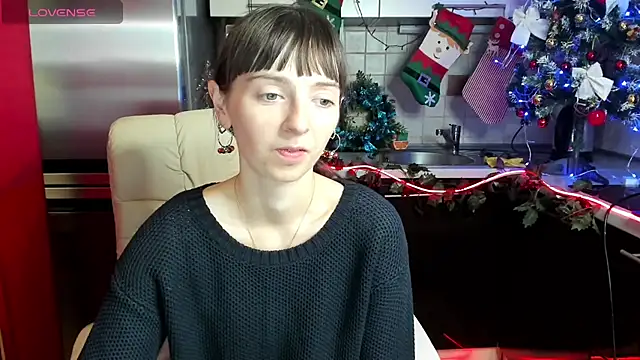 TayanaJons online show from December 19, 7:40 am