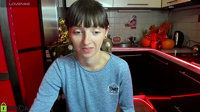 TayanaJons online show from October 9, 7:06 am