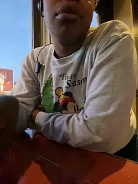 Lilli Lovely online show from December 17, 10:54 pm