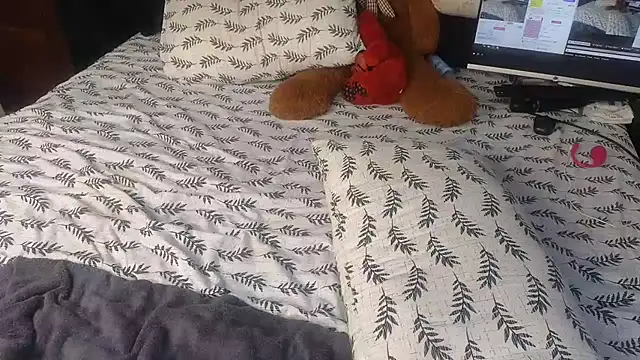 Sexy sharntel online show from August 7, 9:28 pm