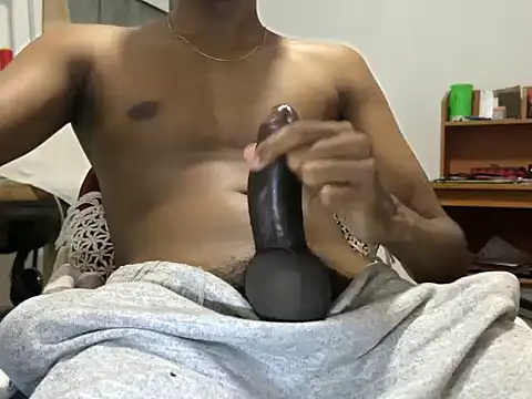 Snapshot of YomalBBC chatting on December 15, 12:42 pm YomalBBC online show from December 15, 12:42 pm