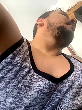christian colombian1 online show from December 7, 6:04 pm