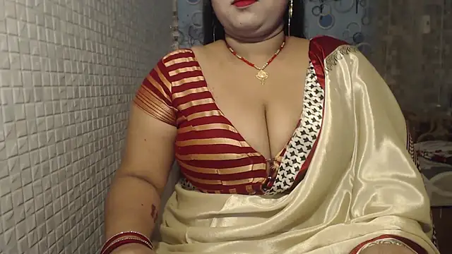 Oh Maya online show from February 20, 1:30 pm