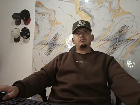 myke andrade online show from February 14, 9:17 am