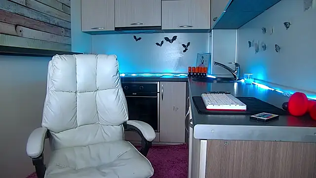 Skinny Nally online show from November 6, 1:39 am