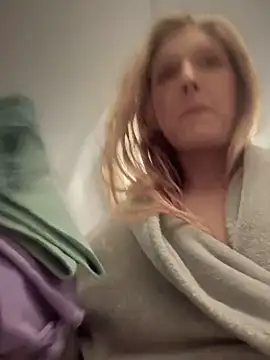 GoldenFlameGoddess online show from February 25, 2:58 am