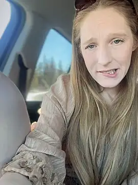 GoldenFlameGoddess online show from March 7, 7:05 pm