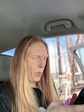 GoldenFlameGoddess online show from March 20, 9:08 pm