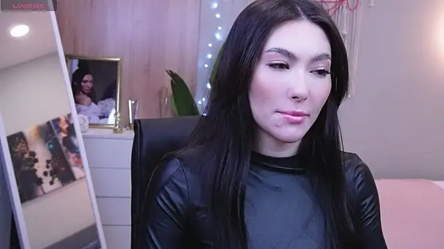 Molly Jons online show from March 11, 12:33 am