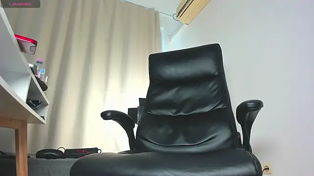 Snapshot of Findom_guy chatting on October 16, 1:23 pm Findom guy online show from October 16, 1:23 pm