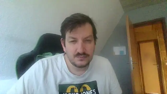 Snapshot of Golffahrer1982 chatting on October 27, 11:36 am Golffahrer1982 online show from October 27, 11:36 am