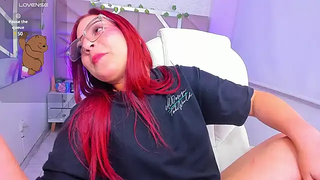 Zoe Lennoxx online show from February 15, 6:33 am