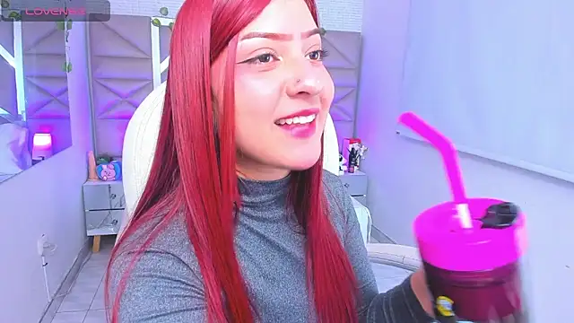 Zoe Lennoxx online show from February 18, 5:10 pm