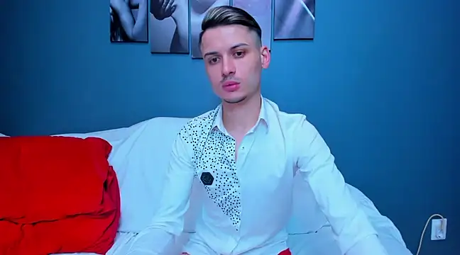 andboyfor6 online show from February 21, 9:24 am