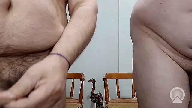 Snapshot of osoandcubcam chatting on November 5, 9:59 pm osoandcubcam online show from November 5, 9:59 pm