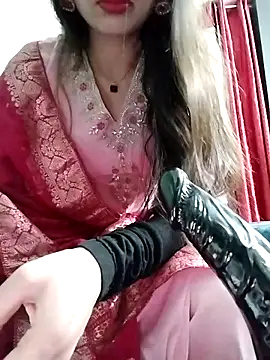 Snapshot of Noor_Darliing chatting on February 23, 2:47 pm Noor Darliing online show from February 23, 2:47 pm