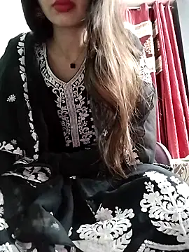 Snapshot of Noor_Darliing chatting on March 20, 2:33 pm Noor Darliing online show from March 20, 2:33 pm