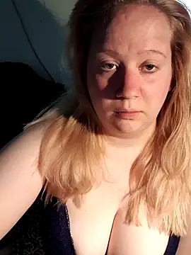 D Marinna online show from March 16, 2:32 pm