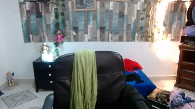 KarimaSarabe online show from February 6, 9:07 pm