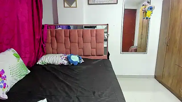 sweetpalmer online show from September 19, 2:46 am