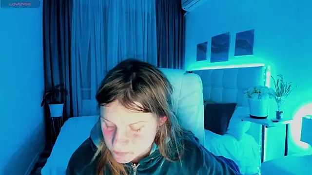 Kathlyn  Heath online show from March 12, 8:41 pm