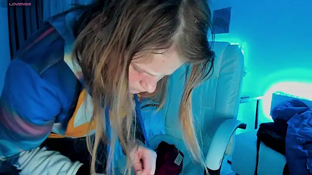 Kathlyn  Heath online show from March 15, 9:49 pm