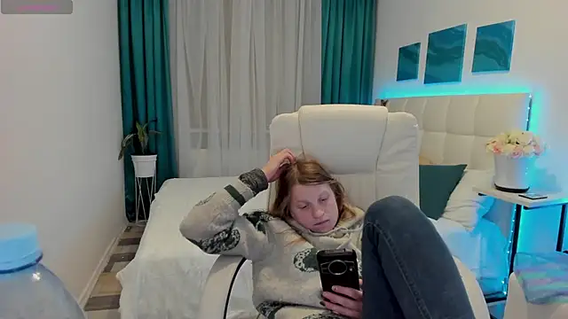 Kathlyn  Heath online show from March 20, 10:18 pm