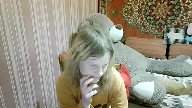 Kathlyn  Heath online show from December 16, 3:39 pm