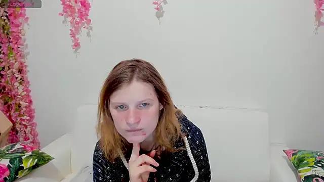 Kathlyn  Heath online show from February 17, 1:29 pm