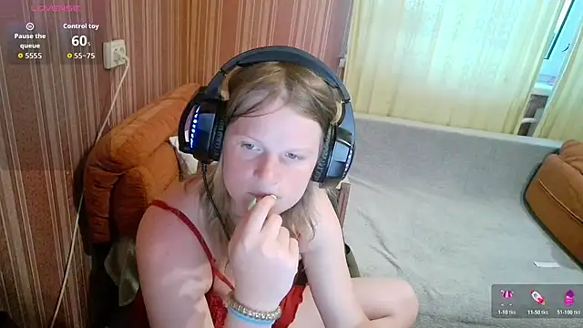 Kathlyn  Heath online show from June 27, 5:29 pm