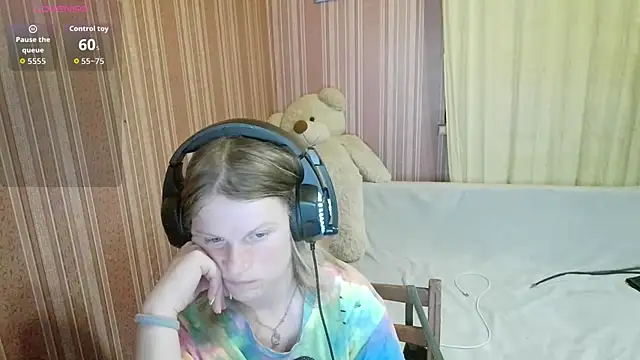 Kathlyn  Heath online show from July 6, 8:55 pm