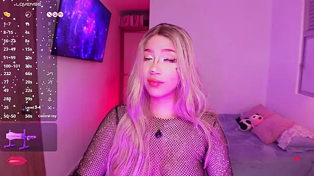 angel rouse  online show from October 1, 11:44 pm