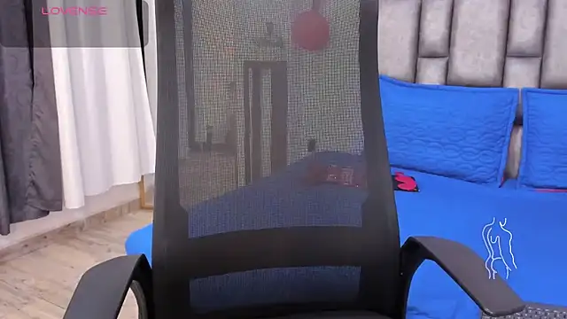 michacosio online show from February 26, 3:38 am