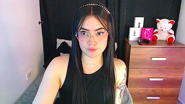 Isa Maiden1 online show from September 23, 4:10 pm