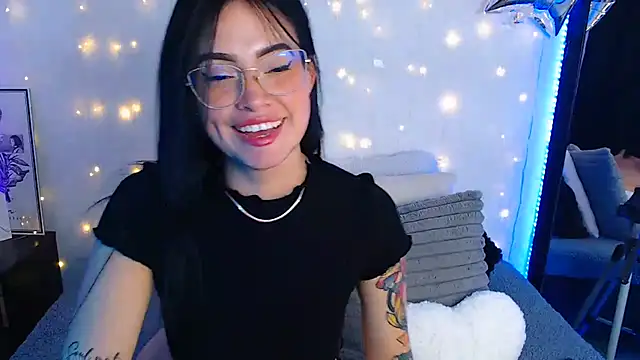 Snapshot of Isa_Maiden1 chatting on July 8, 5:28 pm Isa Maiden1 online show from July 8, 5:28 pm