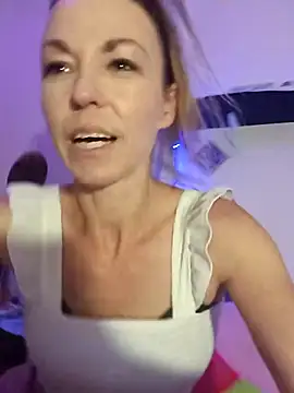 cammyquart online show from November 20, 5:07 am